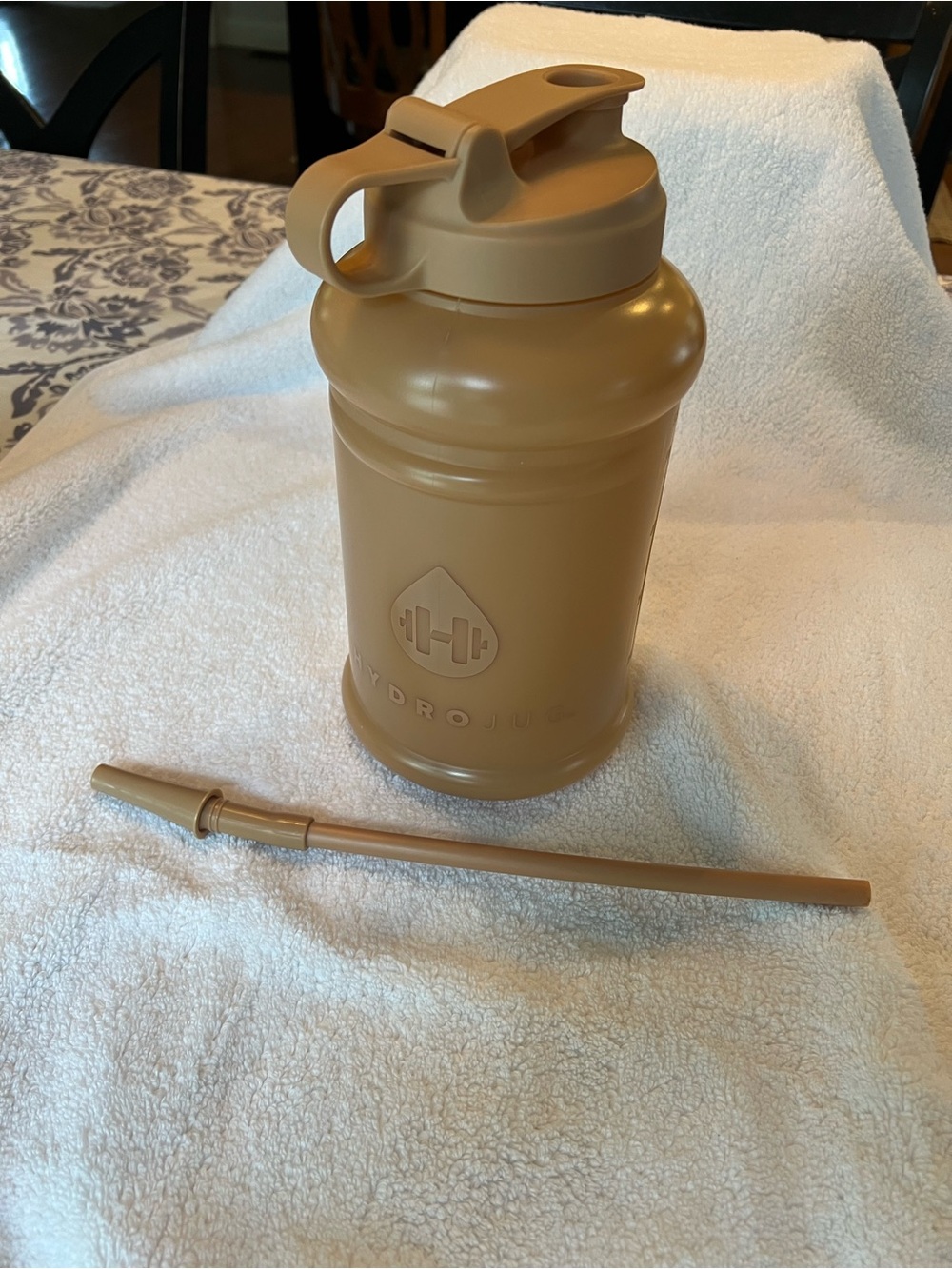 HydroJug 1/2 Gal Bottle w/ Teal & Dalmatian Spot Neoprene Sleeve with Tan Base - Picture 8 of 14